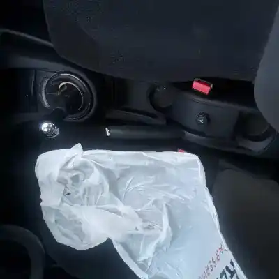 Veículo de Sucata citroen c4 berlina collection do ano 2008 alimentado 9hx (dv6ated4)