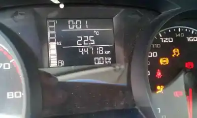 Veículo de Sucata seat ibiza (6j5) reference do ano 2014 alimentado cgpa