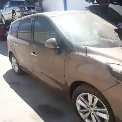 Scrapping Vehicle renault scenic iii grand dynamique of the year 2009 powered m9r610