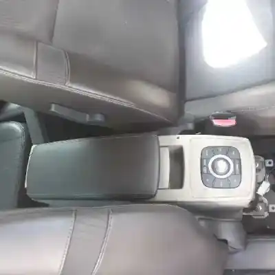 Scrapping Vehicle renault scenic iii grand dynamique of the year 2009 powered m9r610