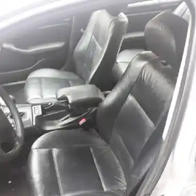 Veículo de Sucata bmw serie 3 berlina (e46) 2.0 320d do ano 2001 alimentado 204d1