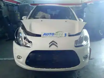 Véhicule à la ferraille citroen c3 sx de l'année 2010 alimenté 8hzdv4td