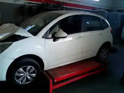 Véhicule à la ferraille citroen c3 sx de l'année 2010 alimenté 8hzdv4td