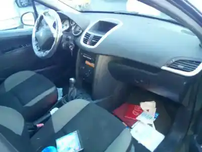 Veicolo di demolizione peugeot 207 x-line dell'anno 2006 alimentato kfu