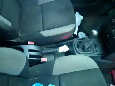 Veicolo di demolizione peugeot 207 x-line dell'anno 2006 alimentato kfu