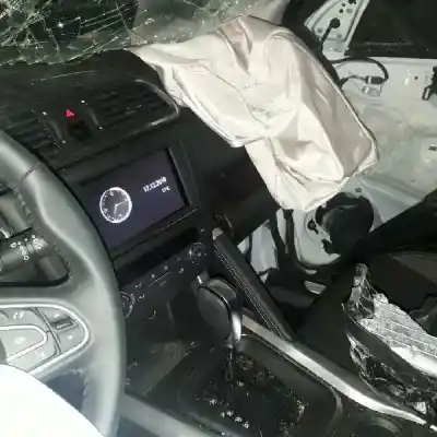 Veículo de Sucata renault kadjar zen do ano 2018 alimentado h5f408