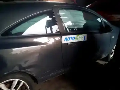 Veicolo di demolizione opel corsa d color edition dell'anno 2013 alimentato a14nel