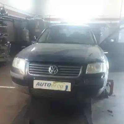 Veículo de Sucata VOLKSWAGEN PASSAT BERLINA (3B3) Edition do ano 2002 alimentado ALZ