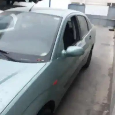 Здавання транспортного засобу ford focus berlina (cak) ambiente року 2000 потужний c9db