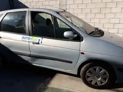 Scrapping Vehicle renault megane i scenic (ja0) 1.4 16v kaleido of the year 2002 powered k4j714