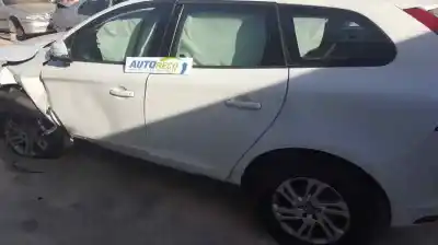 Veículo de Sucata volvo xc60 kinetic 2wd do ano 2015 alimentado d4204t4