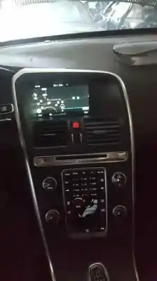 Veículo de Sucata volvo xc60 kinetic 2wd do ano 2015 alimentado d4204t4