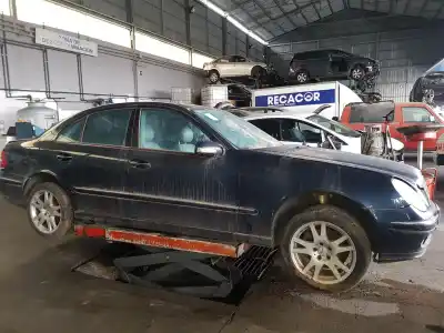 Veículo de Sucata mercedes-benz clase e (w211) berlina e 320 cdi (211.026) do ano 2004 alimentado 648961