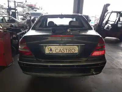 Veículo de Sucata mercedes-benz clase e (w211) berlina e 320 cdi (211.026) do ano 2004 alimentado 648961