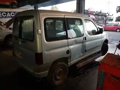 Veículo de Sucata peugeot partner (s2) combi plus do ano 2004 alimentado rhydw10td