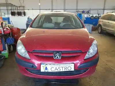 Vehicul casat PEUGEOT 307 (S1) XR al anului 2004 alimentat RHY (DW10TD)