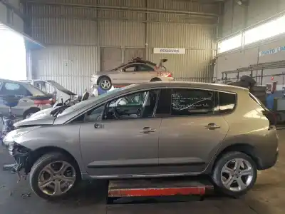 Veículo de Sucata peugeot 3008 confort do ano 2010 alimentado 9hz