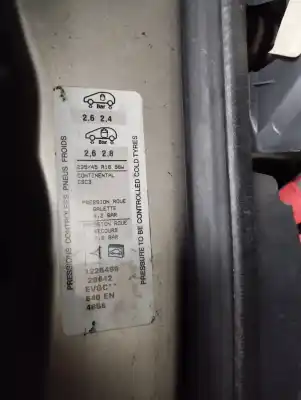 Veículo de Sucata peugeot 3008 confort do ano 2010 alimentado 9hz