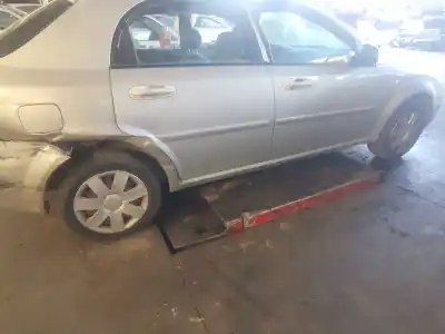 Veicolo di demolizione chevrolet lacetti se dell'anno 2004 alimentato f14d3