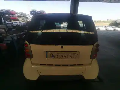 Veículo de Sucata smart coupe pure do ano 2000 alimentado g13