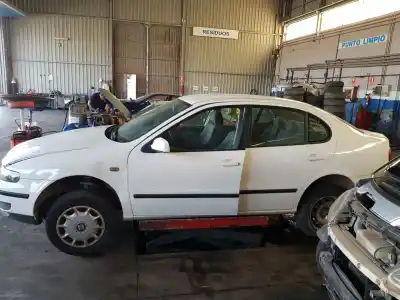 Sloopvoertuig seat toledo (1m2) select van het jaar 1999 aangedreven ahf