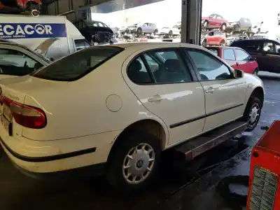 Sloopvoertuig seat toledo (1m2) select van het jaar 1999 aangedreven ahf