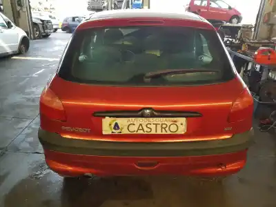Veículo de Sucata peugeot 206 berlina 2.0 hdi cat do ano 2001 alimentado rhy