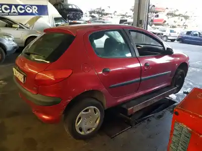 Veículo de Sucata peugeot 206 berlina 2.0 hdi cat do ano 2001 alimentado rhy