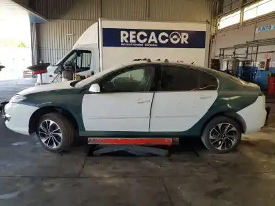 Veicolo di demolizione renault laguna iii bose edition dell'anno 2014 alimentato m9r857