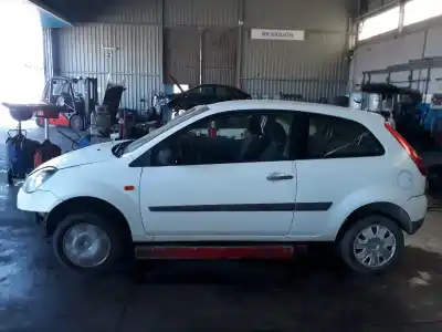 Veículo de Sucata ford fiesta (cbk) 1.4 tdci cat do ano 2006 alimentado f6jb