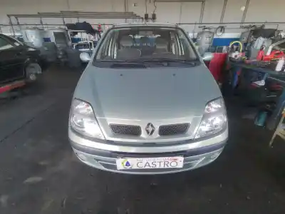 Veicolo di demolizione RENAULT SCENIC (JA..) 1.4 16V dell'anno 2002 alimentato K4J750
