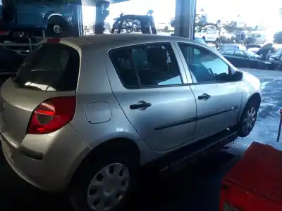 Veículo de Sucata renault clio iii authentique do ano 2007 alimentado k9k766