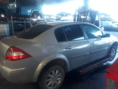 Veículo de Sucata renault megane ii berlina 5p confort expression do ano 2004 alimentado k9k722