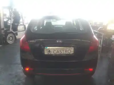 Veicolo di demolizione kia cee´d 1.4 cat dell'anno 2008 alimentato g4fa