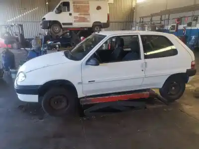 Veículo de Sucata citroen saxo 1.5 d furio do ano 2003 alimentado vjx