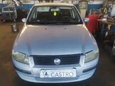 Veicolo di demolizione FIAT STILO (192) 1.9 JTD / 1.9 JTD 115 Active dell'anno 2003 alimentato 192A1000