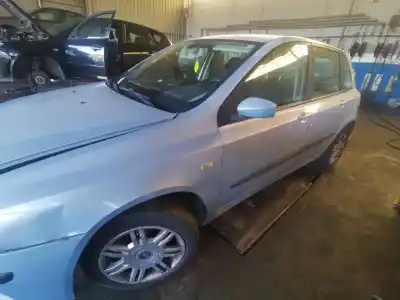 Veicolo di demolizione fiat stilo (192) 1.9 jtd / 1.9 jtd 115 active dell'anno 2003 alimentato 192a1000