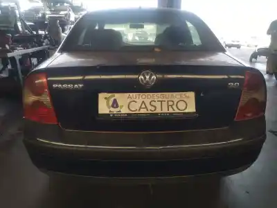 Sloopvoertuig volkswagen passat berlina (3b3) 2.0 20v cat (alt) van het jaar 2003 aangedreven alt