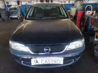 Vehículo de desguace OPEL VECTRA B BERLINA 1.6 16V del año 2001 con motor Z16XE