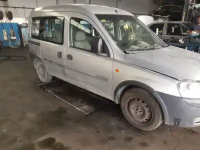 Veicolo di demolizione opel combo familiar dell'anno 2002 alimentato y17dtl