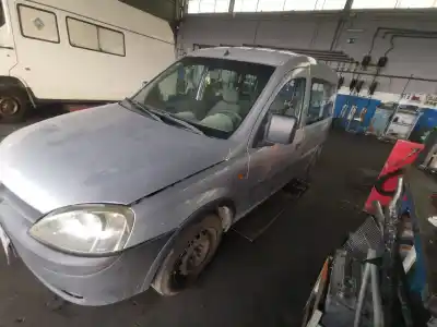 Veicolo di demolizione opel combo familiar dell'anno 2002 alimentato y17dtl