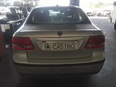Veículo de Sucata saab 9-3 berlina 1.8 cat do ano 2002 alimentado b207e