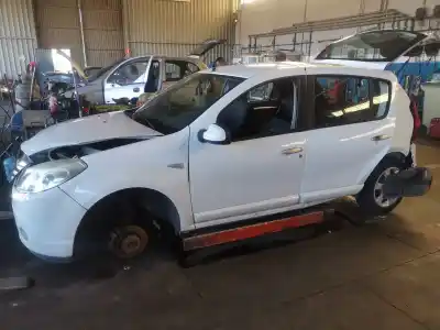 Veículo de Sucata dacia sandero 1.2 16v cat do ano 2010 alimentado d4f732