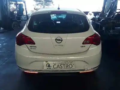 Здавання транспортного засобу opel astra j lim. selective року 2015 потужний b16dtl