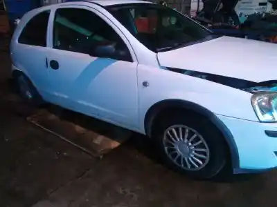 Veículo de Sucata opel corsa c essentia do ano 2005 alimentado z13dt