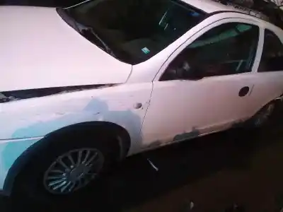 Veículo de Sucata opel corsa c essentia do ano 2005 alimentado z13dt