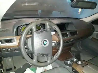 Veículo de Sucata bmw serie 7 (e65/e66) 3.0 turbodiesel cat do ano 2004 alimentado m57n2306d2