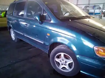 Verschrottungsfahrzeug hyundai trajet (fo) 2.0 crdi gls des jahres 2003 angetrieben d4ea