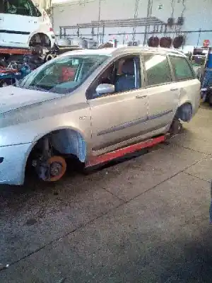 Veicolo di demolizione fiat stilo (192) 1.9 jtd / 1.9 jtd 115 active dell'anno 2003 alimentato 192a1000