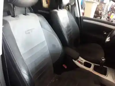 Veicolo di demolizione renault laguna iii gt dell'anno 2008 alimentato m9r816